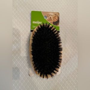 Large palm brush. Nwt